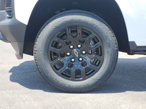 New 2026 Chevrolet Colorado W/T w/ WT Custom Package RWD image 8
