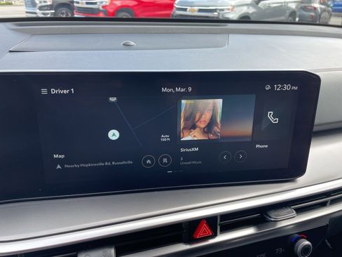 Used 2024 Kia Sorento S image 10