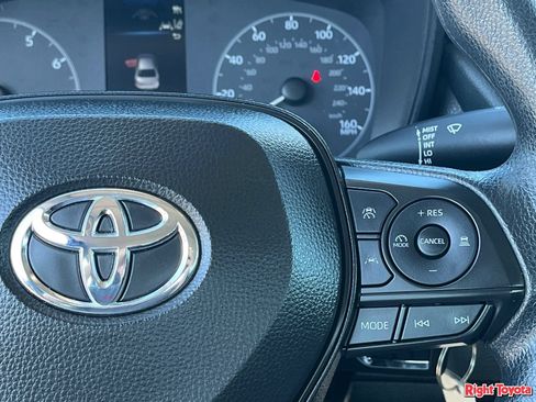 Certified 2025 Toyota Corolla LE FWD image 24