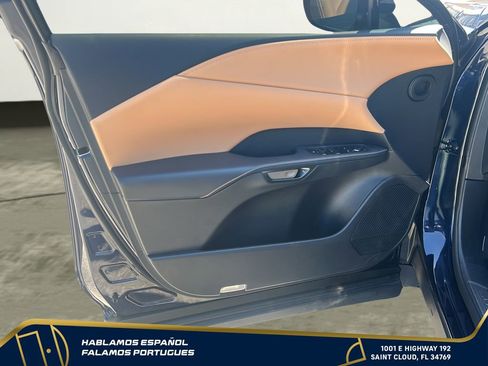 Used 2025 Lexus RX 350 Premium w/ Accessory Package (Z1) FWD image 10