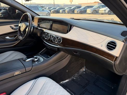 Used 2016 Mercedes-Benz Maybach S 600 image 18