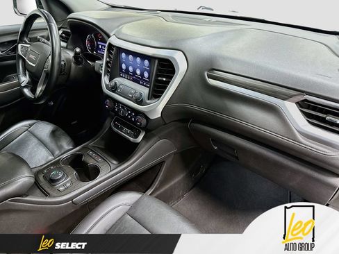 Used 2023 GMC Acadia SLT AWD/4WD image 34