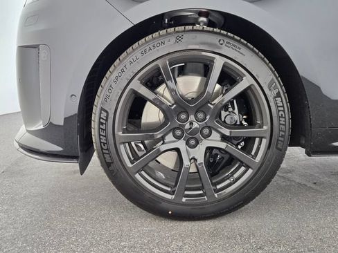 New 2026 Land Rover Range Rover Sport SV AWD/4WD image 9
