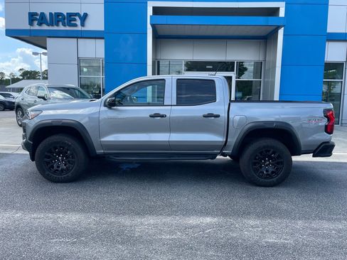 Used 2026 Chevrolet Colorado Trail Boss AWD/4WD image 2