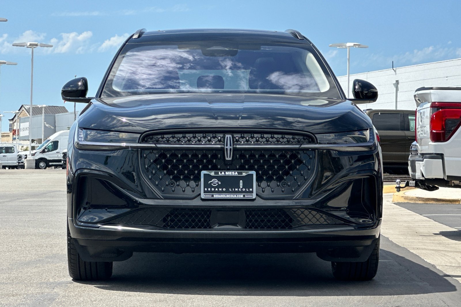 New 2026 Lincoln Nautilus Reserve w/ Jet Appearance Package AWD/4WD image 8