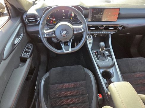 Used 2024 Dodge Hornet GT image 8