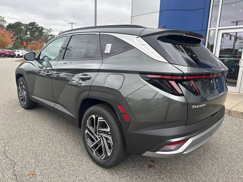 New 2025 Hyundai Tucson Limited image 8