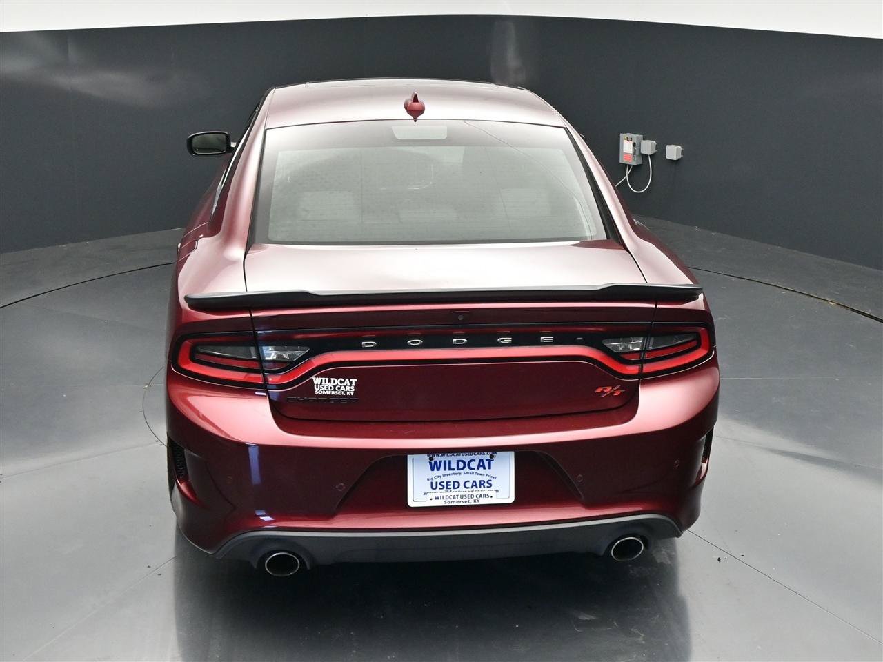 Used 2017 Dodge Charger R/T Scat Pack w/ Technology Group RWD image 27
