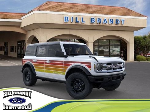 New 2025 Ford Bronco Big Bend w/ Black Diamond Package AWD/4WD image 1
