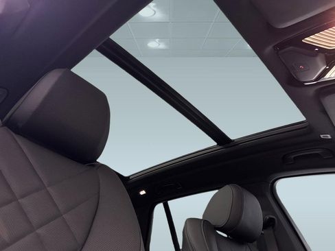 Used 2026 BMW X5 sDrive40i w/ Premium Package image 14