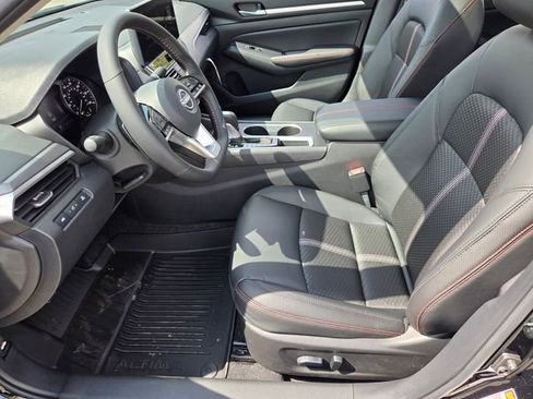 New 2026 Nissan Altima 2.5 SR FWD image 11