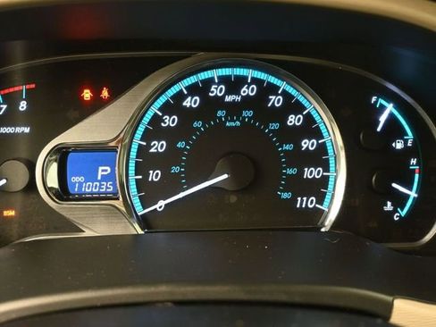 Used 2013 Toyota Sienna Limited w/ Premium Pkg image 10