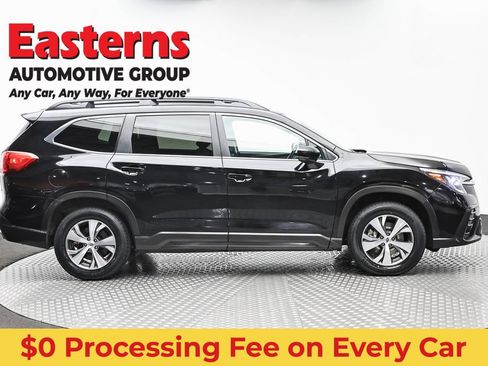 Used 2025 Subaru Ascent Premium AWD/4WD image 4
