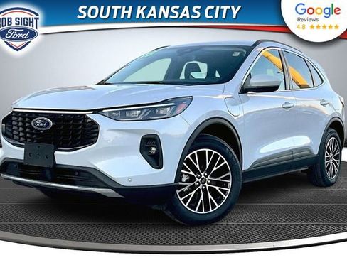 Used 2025 Ford Escape SE w/ PHEV Premium Package FWD image 1