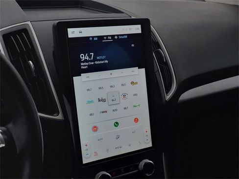 Certified 2024 Ford Edge SEL w/ Convenience Package image 18