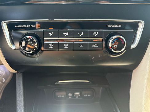 Used 2016 Kia Optima LX FWD image 22