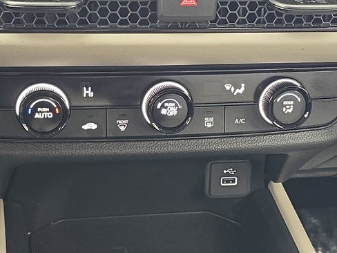 Certified 2025 Honda HR-V LX image 23