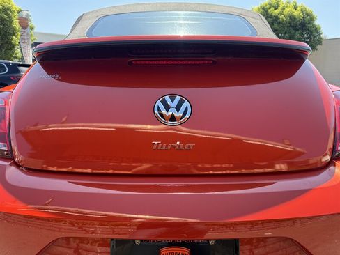 Used 2018 Volkswagen Beetle 2.0T S FWD image 13