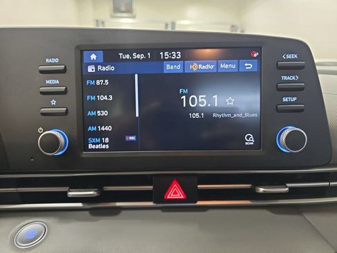 Certified 2023 Hyundai Elantra SEL FWD image 20