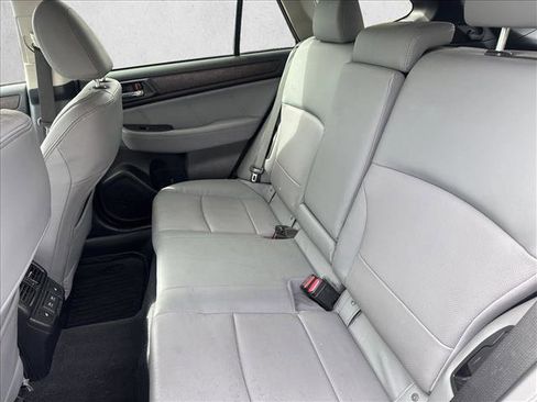 Used 2019 Subaru Outback 2.5i Limited w/ Popular Package #2 image 14