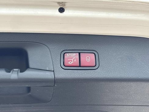Used 2021 Mercedes-Benz GLS 580 4MATIC image 13