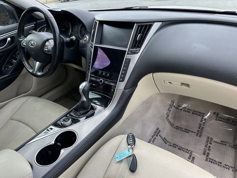 Used 2015 INFINITI Q50 Premium w/ Navigation Package image 17
