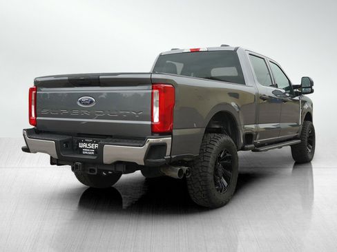 Used 2024 Ford F250 XLT AWD/4WD image 5