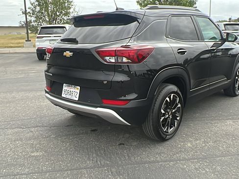 Used 2023 Chevrolet TrailBlazer LT w/ Convenience Package image 3