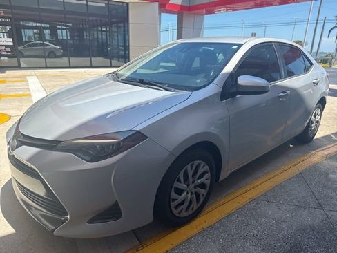 Used 2019 Toyota Corolla LE FWD image 3