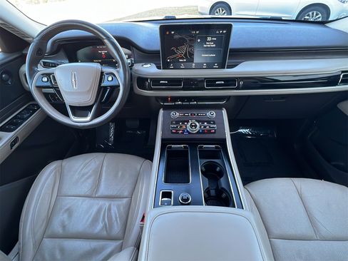 Used 2020 Lincoln Aviator Reserve w/ Equipment Group 201A image 10