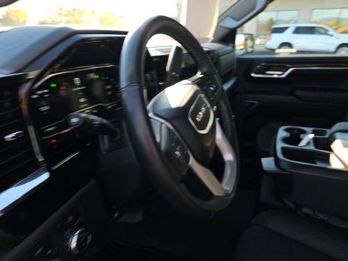 Used 2023 GMC Sierra 1500 Elevation image 28