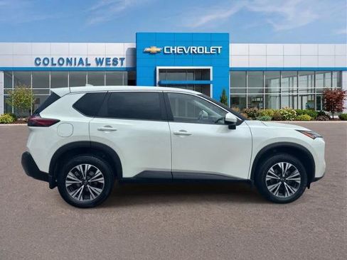 Used 2023 Nissan Rogue SV AWD/4WD image 12