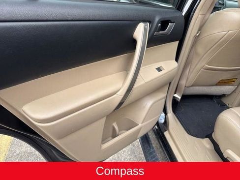 Used 2013 Toyota Highlander SE image 14