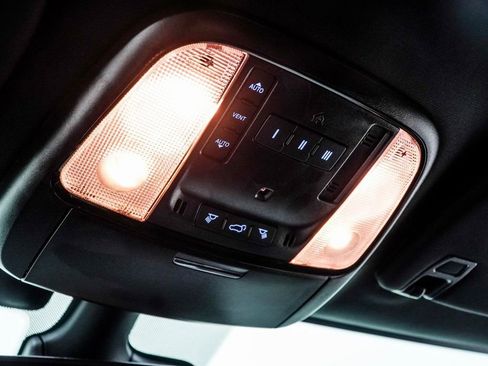 Used 2024 Dodge Durango GT image 35