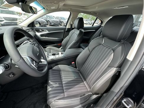 Used 2026 Genesis G70 2.5T Prestige RWD image 17