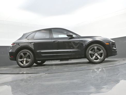 New 2026 Porsche Macan image 36