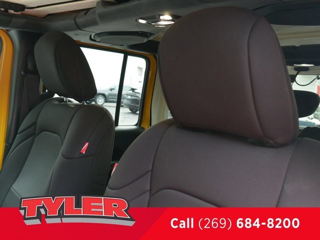 Used 2019 Jeep Wrangler Unlimited Rubicon w/ LED Lighting Group AWD/4WD image 36