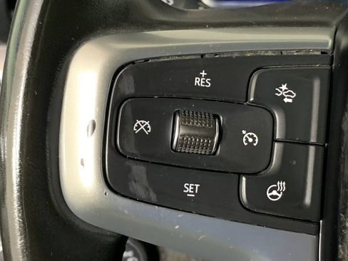 Used 2024 Chevrolet Silverado 2500 LT AWD/4WD image 18