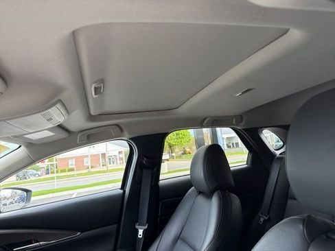 Used 2025 MAZDA CX-30 AWD 2.5 S w/ Premium Package image 14