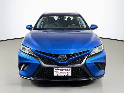 Used 2020 Toyota Camry SE w/ Audio Package FWD image 11