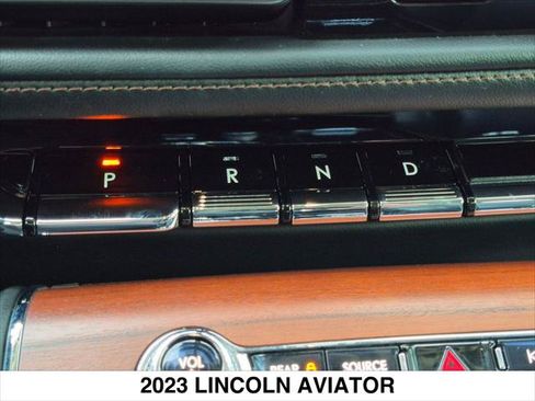 Certified 2023 Lincoln Aviator Reserve AWD/4WD image 20