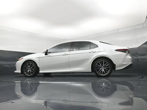 Used 2023 Toyota Camry XLE w/ Navigation Package AWD/4WD image 21