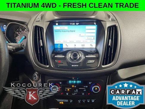 Used 2019 Ford Escape Titanium AWD/4WD image 16