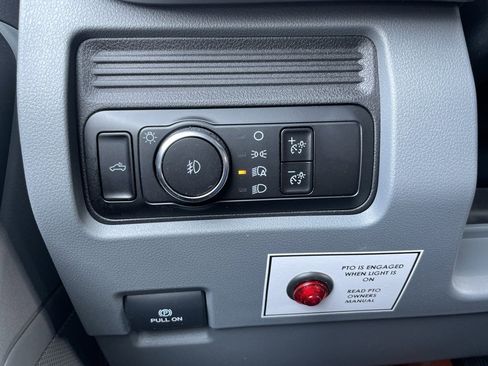 New 2025 Ford F550 4x4 Regular Cab Super Duty image 55