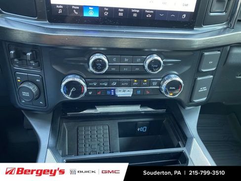 Used 2024 Ford F250 Lariat w/ Chrome Package AWD/4WD image 38
