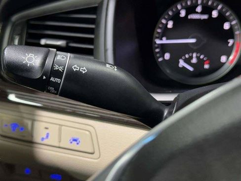 Used 2019 Hyundai Sonata Limited w/ Ultimate Package 04 FWD image 36