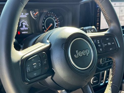 Used 2024 Jeep Wrangler Sport AWD/4WD image 29