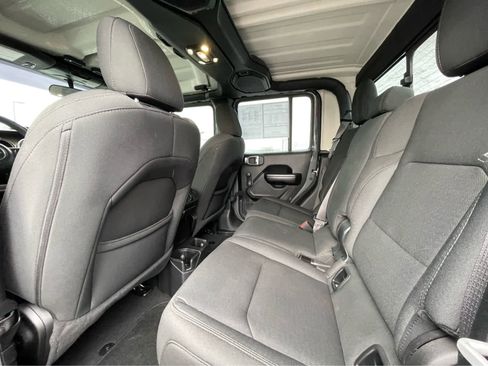 Used 2021 Jeep Gladiator Sport w/ Trailer Tow Package image 22