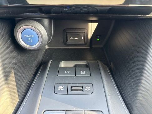 Certified 2022 Toyota Venza Limited w/ Advanced Technology Package AWD/4WD image 32