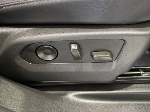 Used 2025 GMC Hummer EV 2X image 21